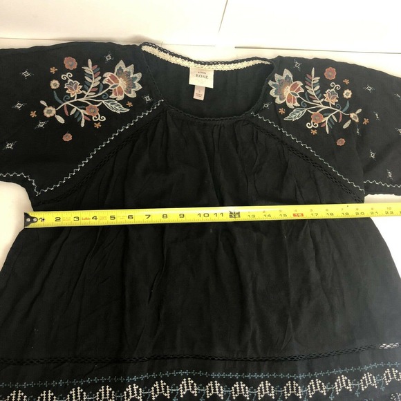Knox Rose Rayon Embroidered Top Peasant - Picture 6 of 9